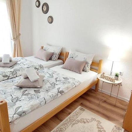 Mb Deluxe Apartment Visoko Bagian luar foto