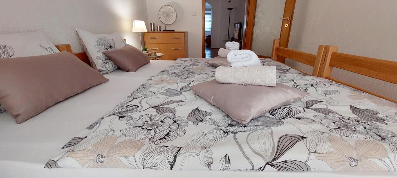 Mb Deluxe Apartment Visoko Bagian luar foto