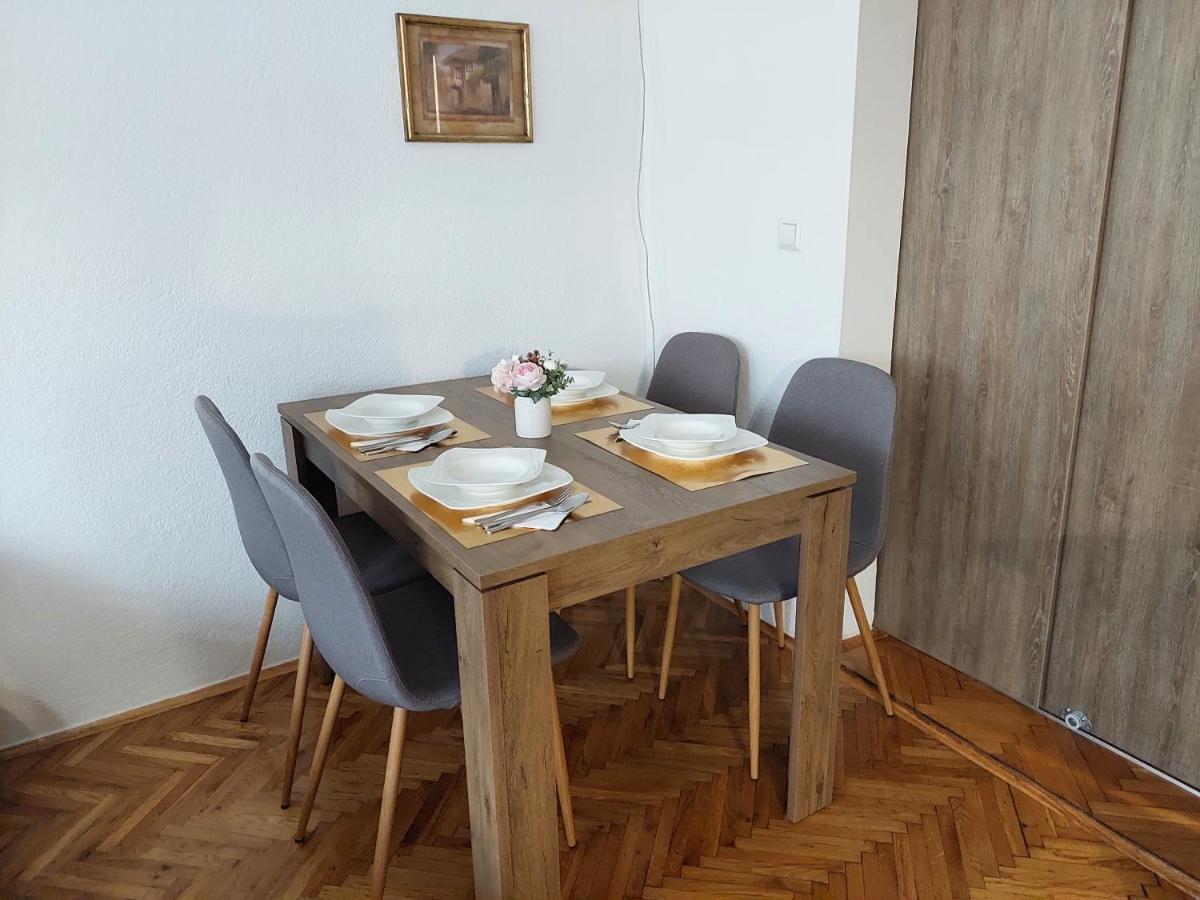 Mb Deluxe Apartment Visoko Bagian luar foto