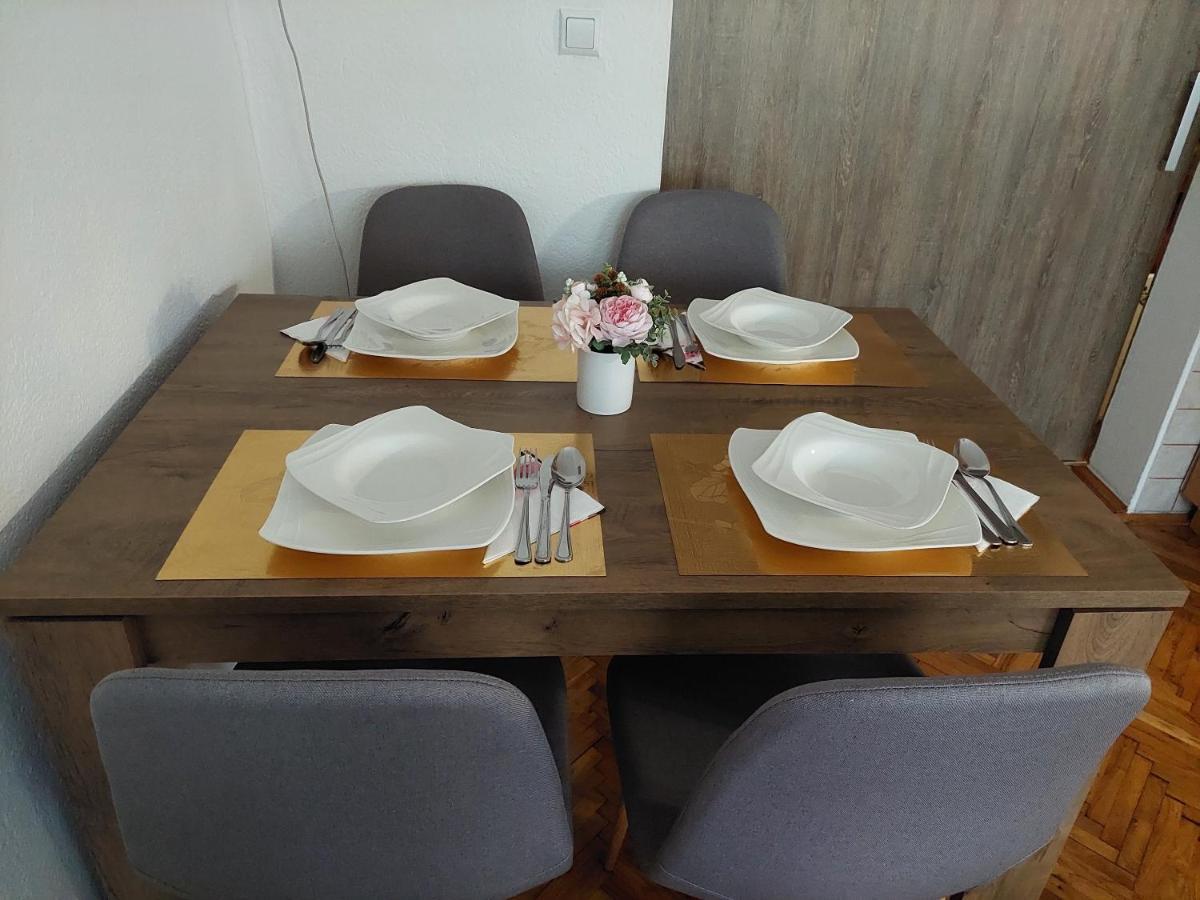 Mb Deluxe Apartment Visoko Bagian luar foto